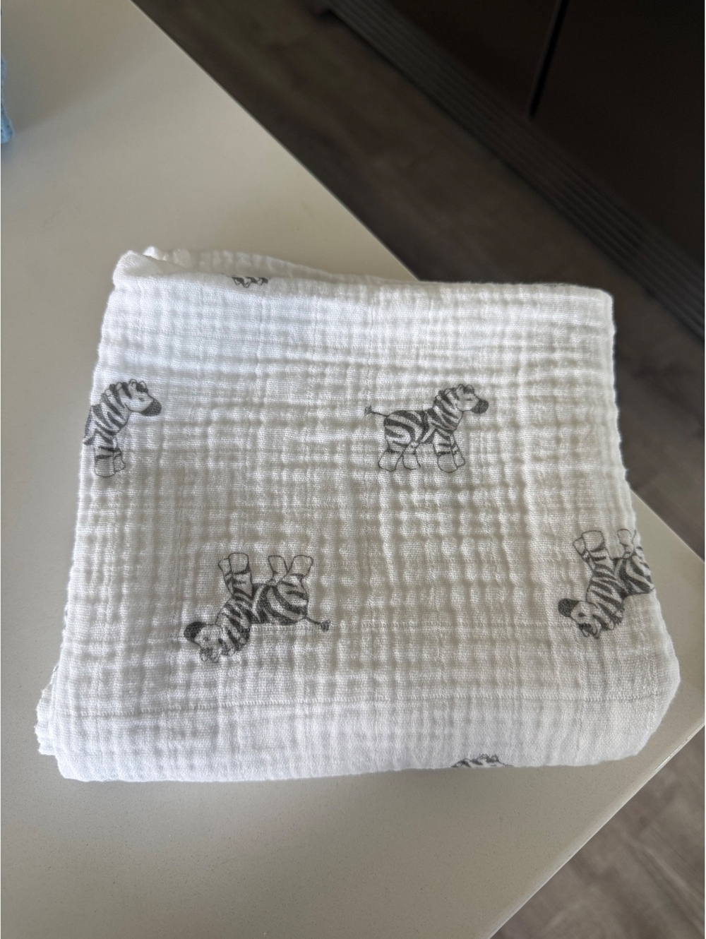 Amazing Baby Newborn Swaddle Soft Cotton Muslin with Zebra Print